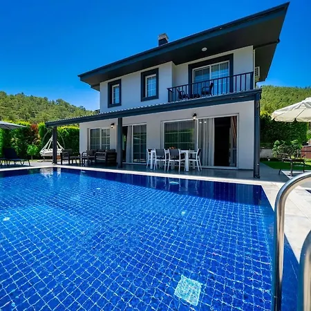 Aysima Goecek-- Peaceful Near The Sea In Gocek