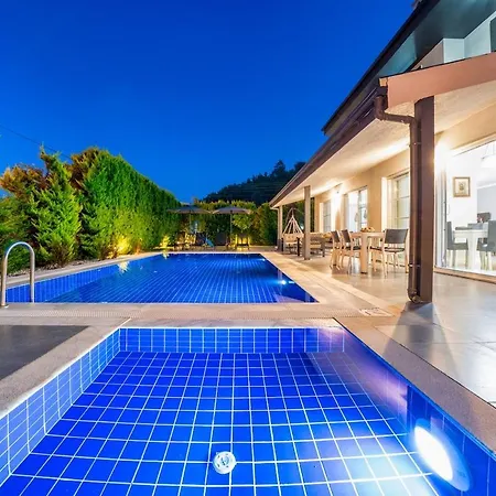 别墅 Aysima Goecek-- Peaceful Near The Sea In Gocek