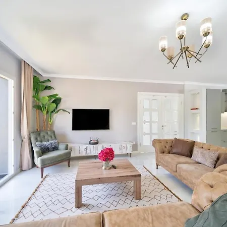 别墅 Aysima Goecek-- Peaceful Near The Sea In Gocek 费特希耶